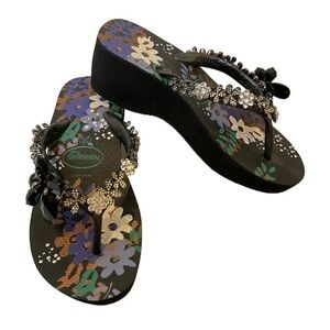 Havaianas Embellished High Wedge Rubber Sandals Size 4